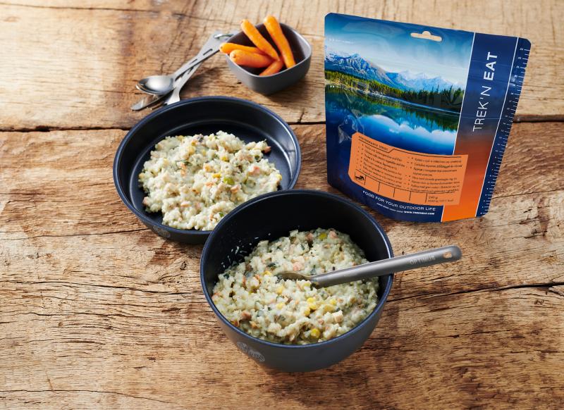 Kurczak w sosie śmietanowum z warzywami i ryżem PS1000+ [Chicken with creamy vegetables and rice PS1000+]